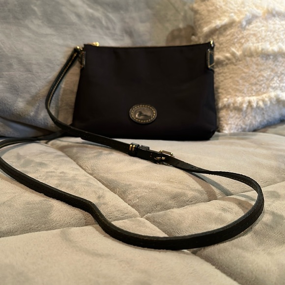 Dooney & Bourke Handbags - Used Dooney and Bourke bag